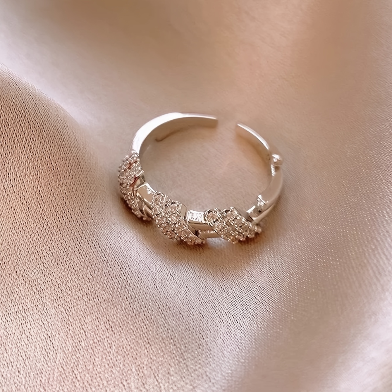 Exquisite Copper Alloy Wire-wrapped Open Ring for Women